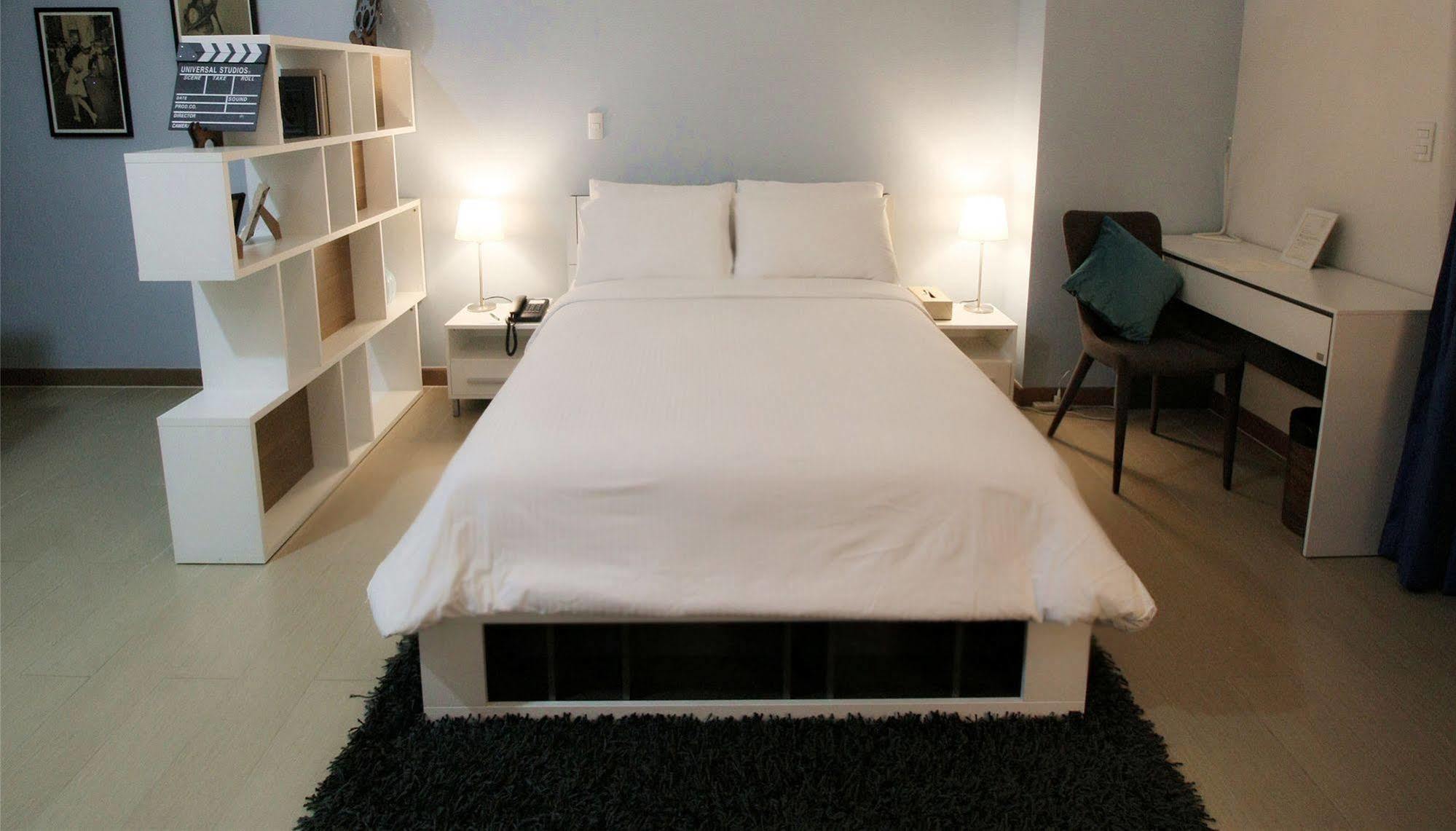 Maxstays - Max Style @ The Venice Residences Taguig Exteriér fotografie